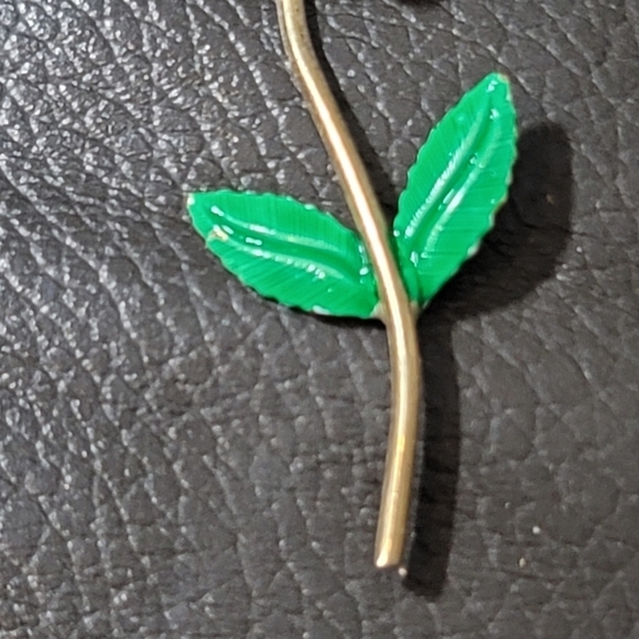 Enamel flower pin 70's white yellow green cottagecore vintage fun - Picture 7 of 8